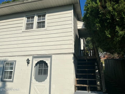 Tiny photo for 1024 Farragut Ave, Knoxville, TN 37917 (MLS # 1354676)