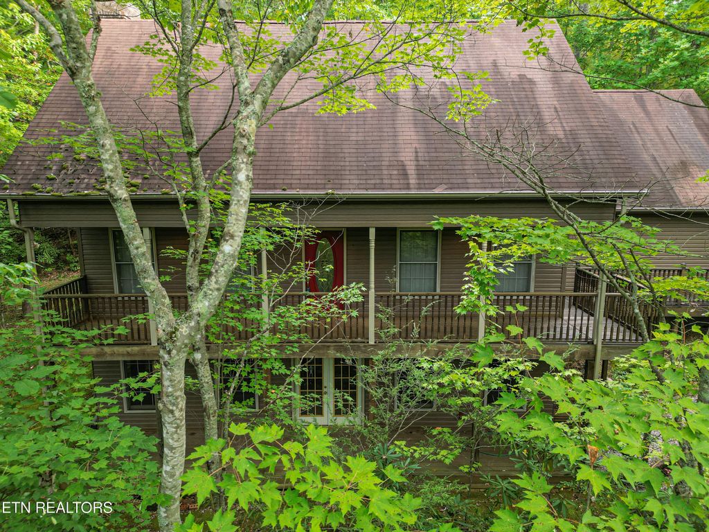 Photo of 521 Jefferson Rd, Gatlinburg, TN 37738 (MLS # 1317007)