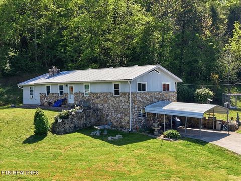 Photo of 285 Matthews Lane, Mosheim, TN 37818 (MLS # 1337875)