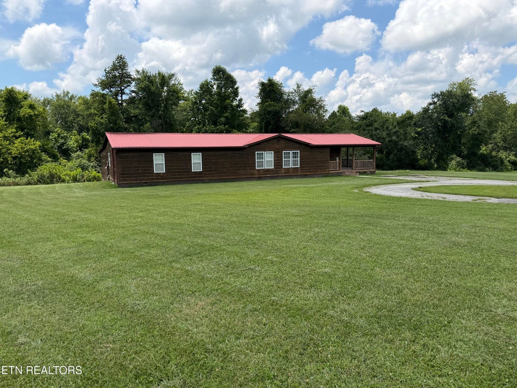 Photo of 868 Fritzsche Loop, Jamestown, TN 38556 (MLS # 1348607)