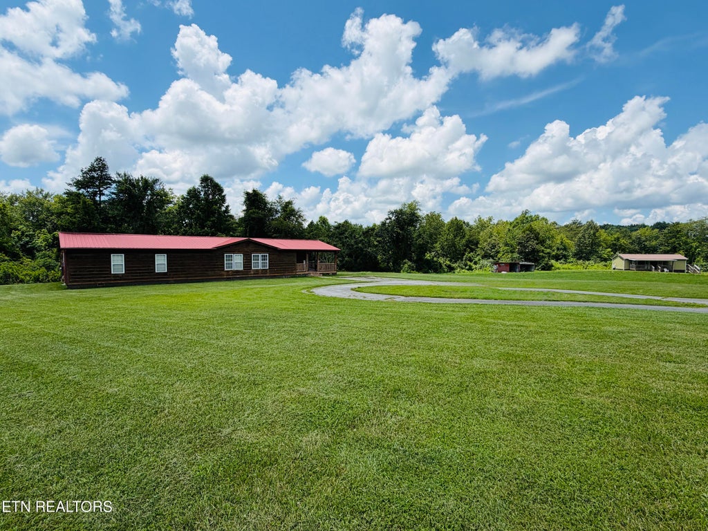 Photo of 868 Fritzsche Loop, Jamestown, TN 38556 (MLS # 1348607)