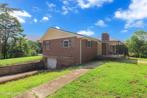 Tiny photo for 3246 Proffitt Heights Drive, Dandridge, TN 37725 (MLS # 1355522)