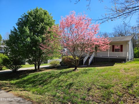 Photo of 1802 Highland Rd, Maryville, TN 37801 (MLS # 1334571)