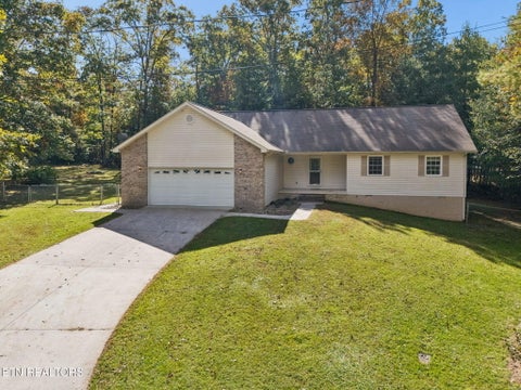 Photo of 1009 Seneca Court, Crossville, TN 38572 (MLS # 1359887)