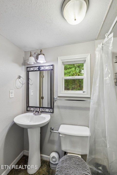 Tiny photo for 1009 Seneca Court, Crossville, TN 38572 (MLS # 1359887)