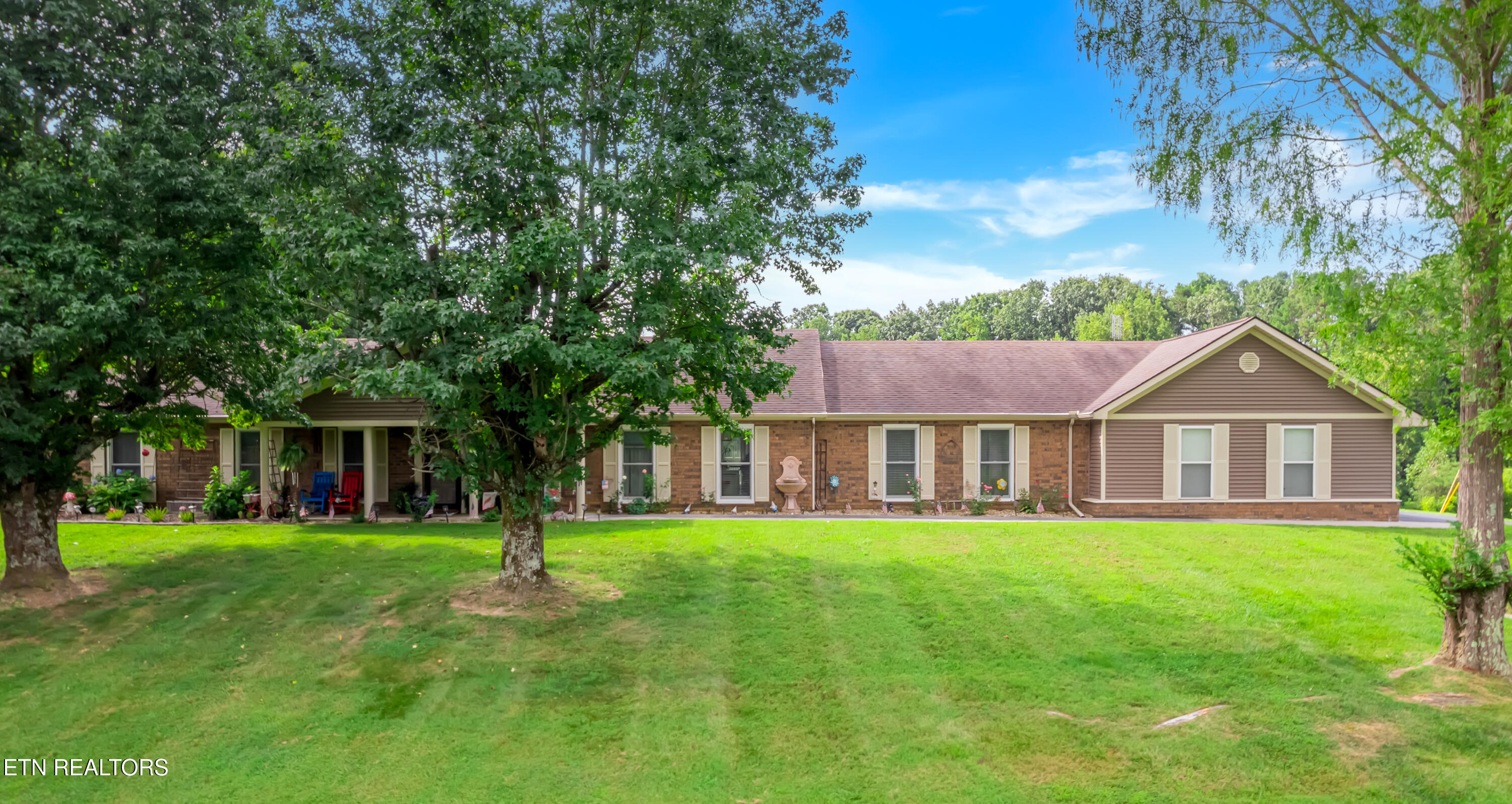 1737 Oakdale Drive