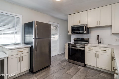 Tiny photo for 1230 April Drive, Knoxville, TN 37919 (MLS # 1360159)