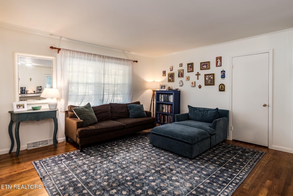 Photo of 1230 April Drive, Knoxville, TN 37919 (MLS # 1360159)