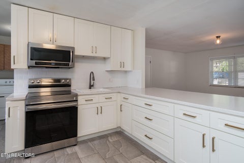 Tiny photo for 1230 April Drive, Knoxville, TN 37919 (MLS # 1360159)