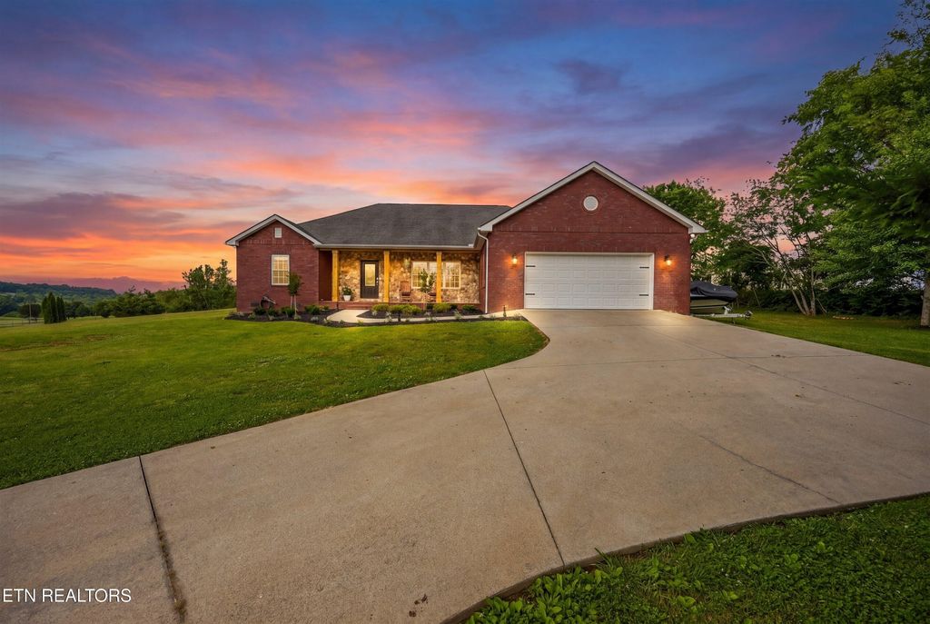 Photo of 217 Paradise Lane, Maryville, TN 37801 (MLS # 1340660)