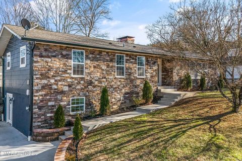 Photo of 3716 Frostwood Rd, Knoxville, TN 37921 (MLS # 1325739)