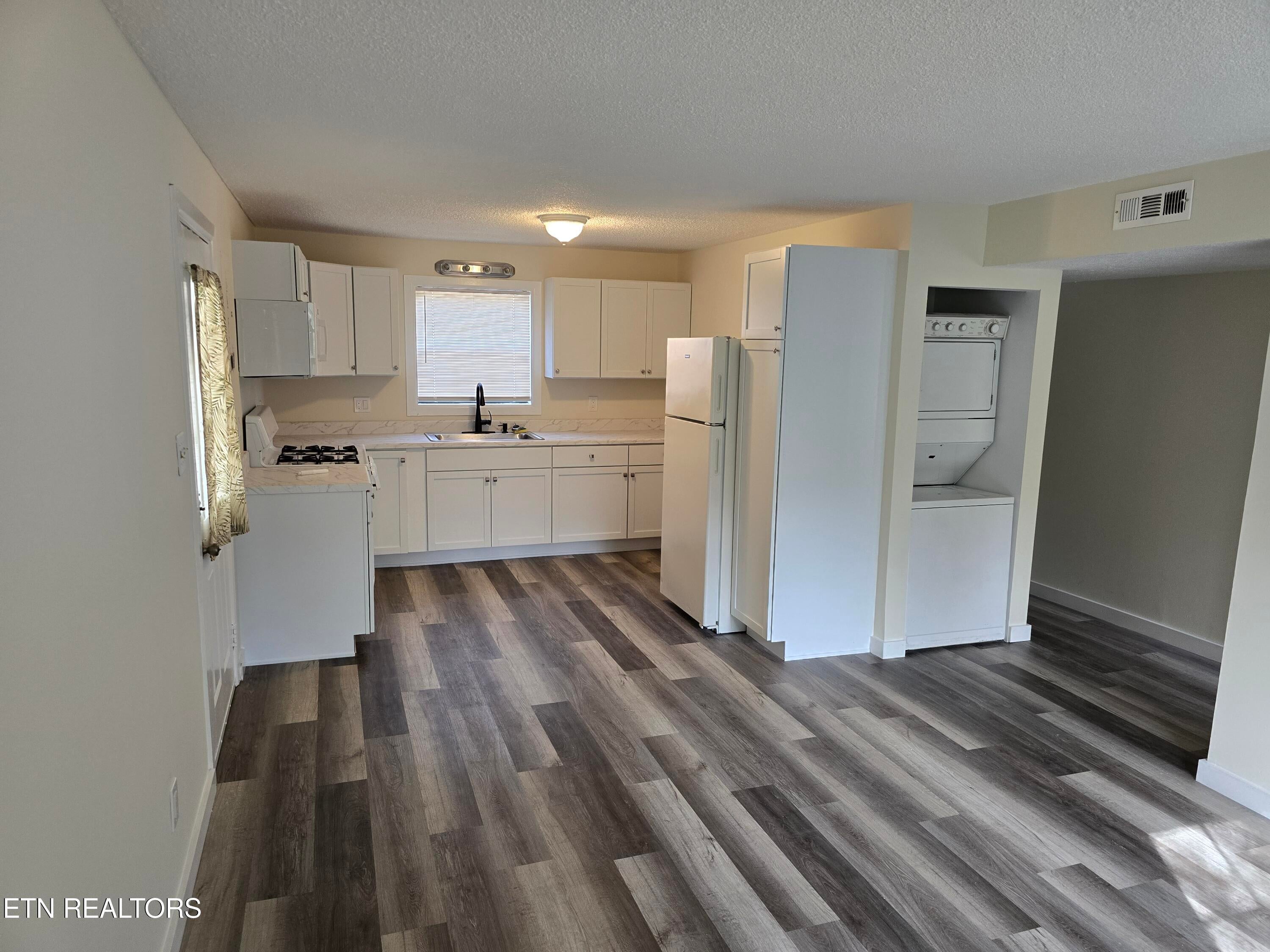 101-103 Walsh Lane