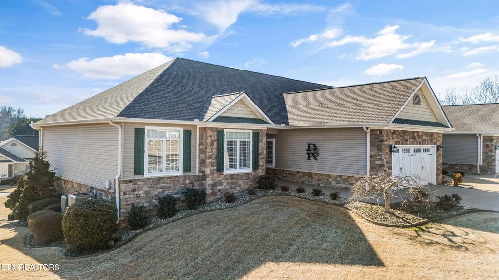 Photo of 302 Chota Landing Trce, Loudon, TN 37774 (MLS # 1329982)