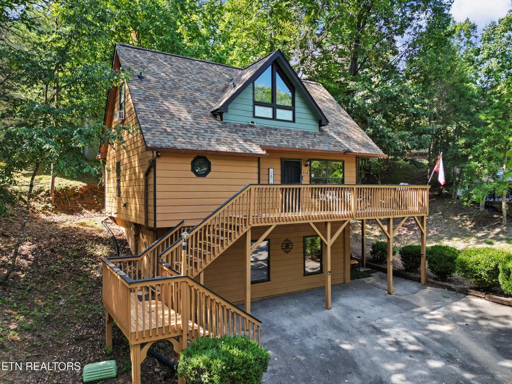 Photo of 318 Greenwood Way, Pigeon Forge, TN 37863 (MLS # 1353712)