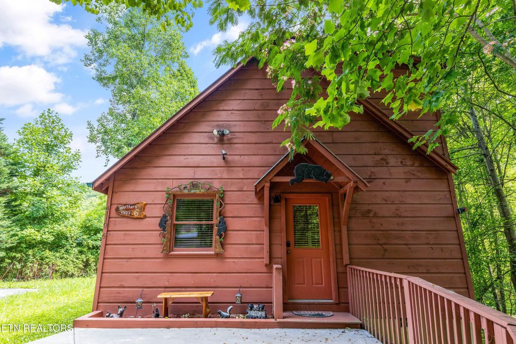 Photo of 4110 Kidds Way #6, Gatlinburg, TN 37738 (MLS # 1305931)