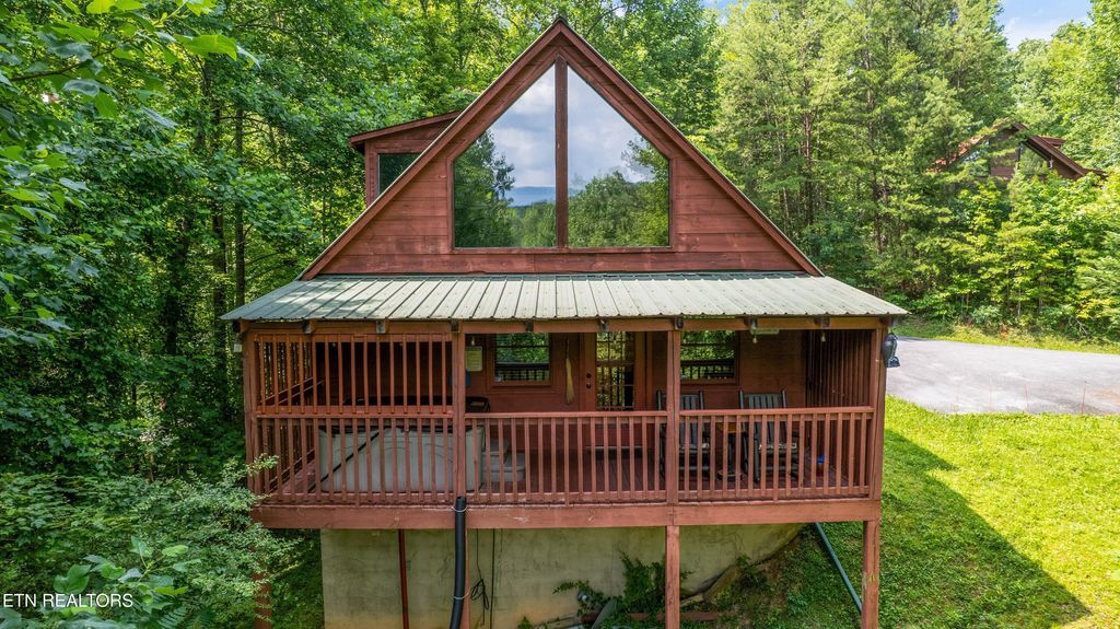 Photo of 4110 Kidds Way #6, Gatlinburg, TN 37738 (MLS # 1305931)
