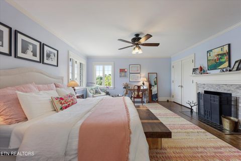 Tiny photo for 2824 Kingston Pike, Knoxville, TN 37919 (MLS # 1341362)
