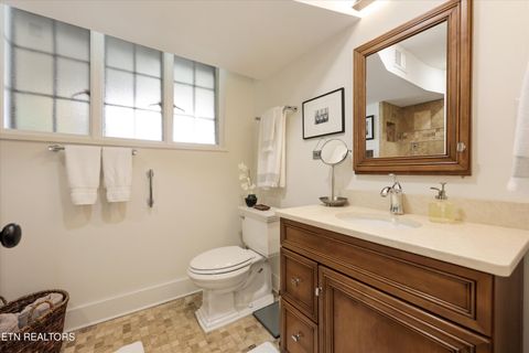 Tiny photo for 2824 Kingston Pike, Knoxville, TN 37919 (MLS # 1341362)
