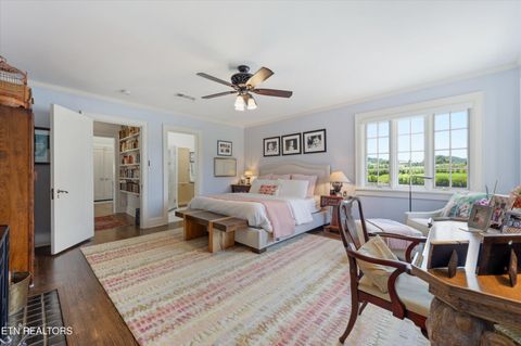 Tiny photo for 2824 Kingston Pike, Knoxville, TN 37919 (MLS # 1341362)