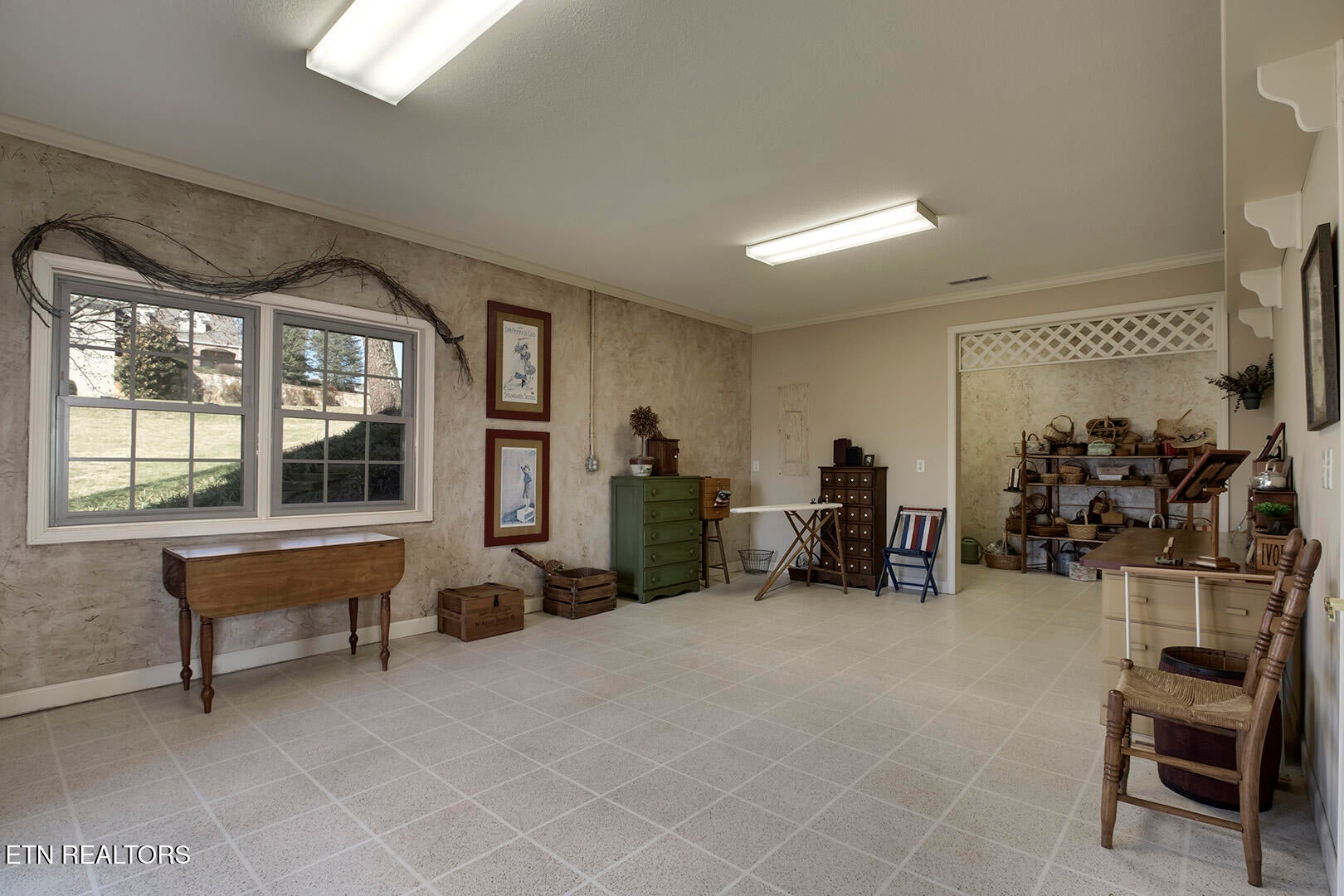 Vonore, Tennessee, 37885, United States, ,4 BathroomsBathrooms,Residential,Active,1731286