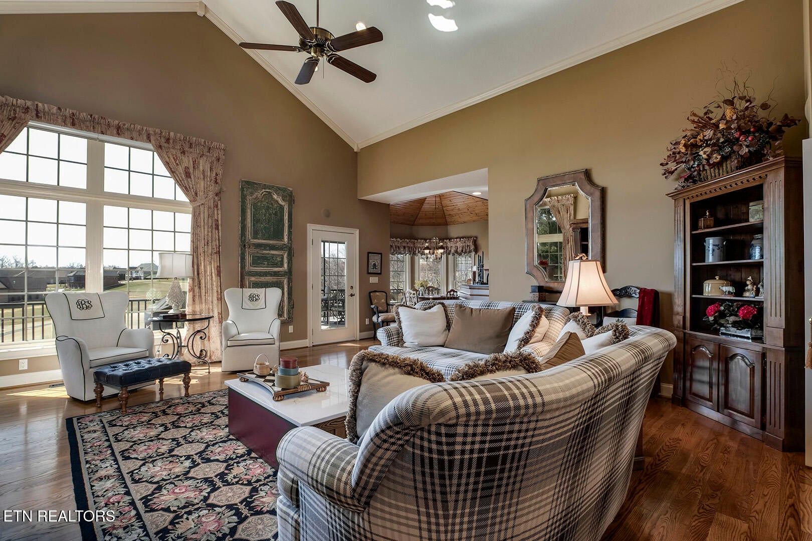 Vonore, Tennessee, 37885, United States, ,4 BathroomsBathrooms,Residential,Active,1731286