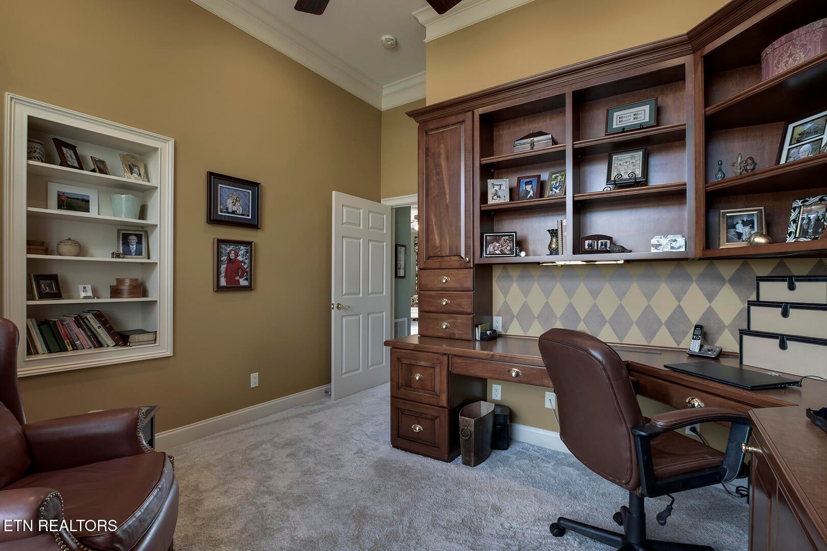 Vonore, Tennessee, 37885, United States, ,4 BathroomsBathrooms,Residential,Active,1731286