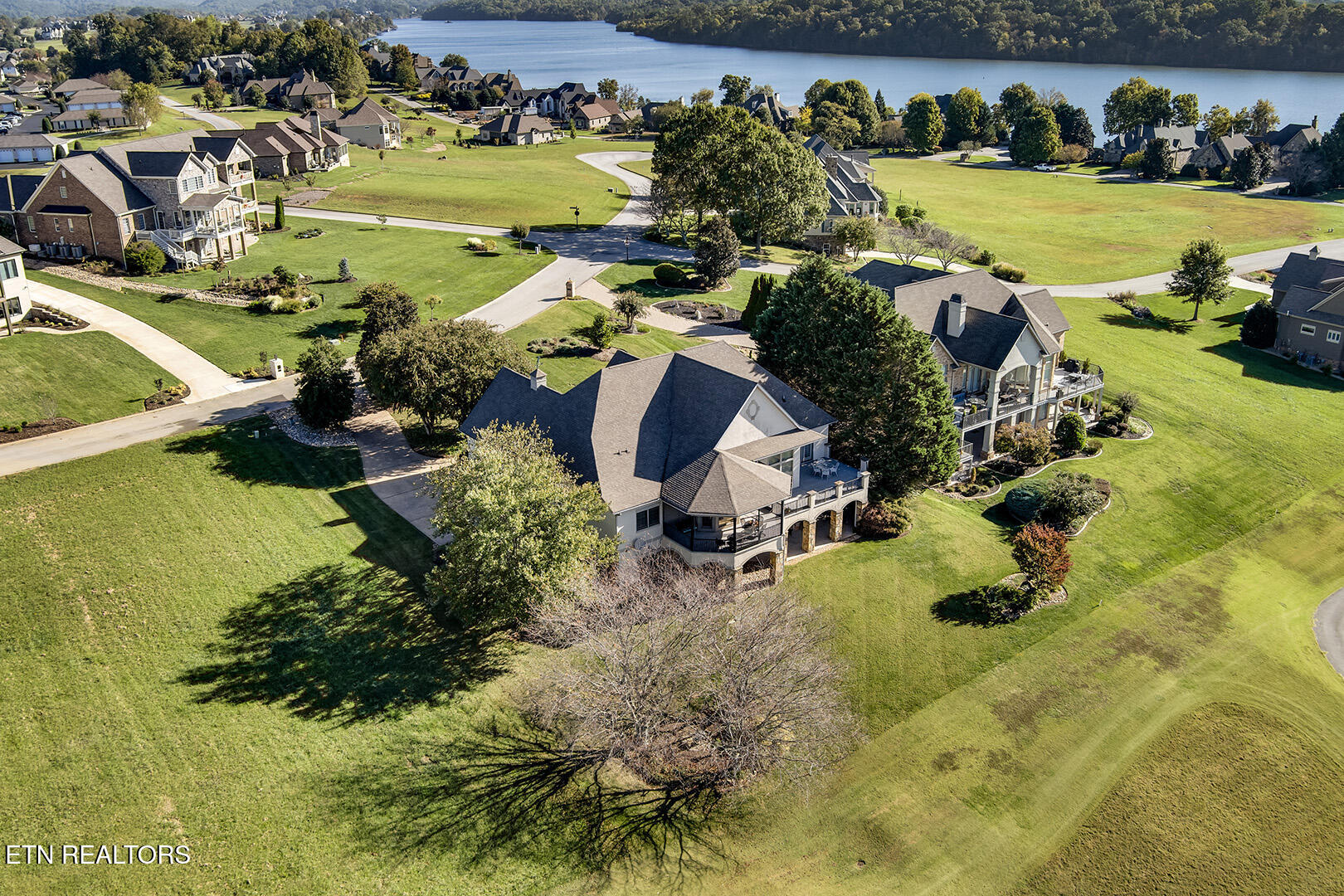 Vonore, Tennessee, 37885, United States, ,4 BathroomsBathrooms,Residential,Active,1731286