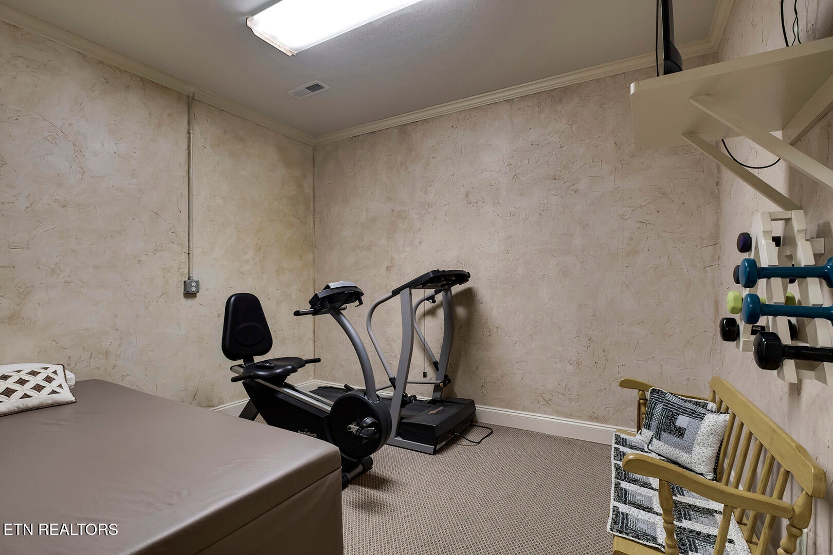 Vonore, Tennessee, 37885, United States, ,4 BathroomsBathrooms,Residential,Active,1731286
