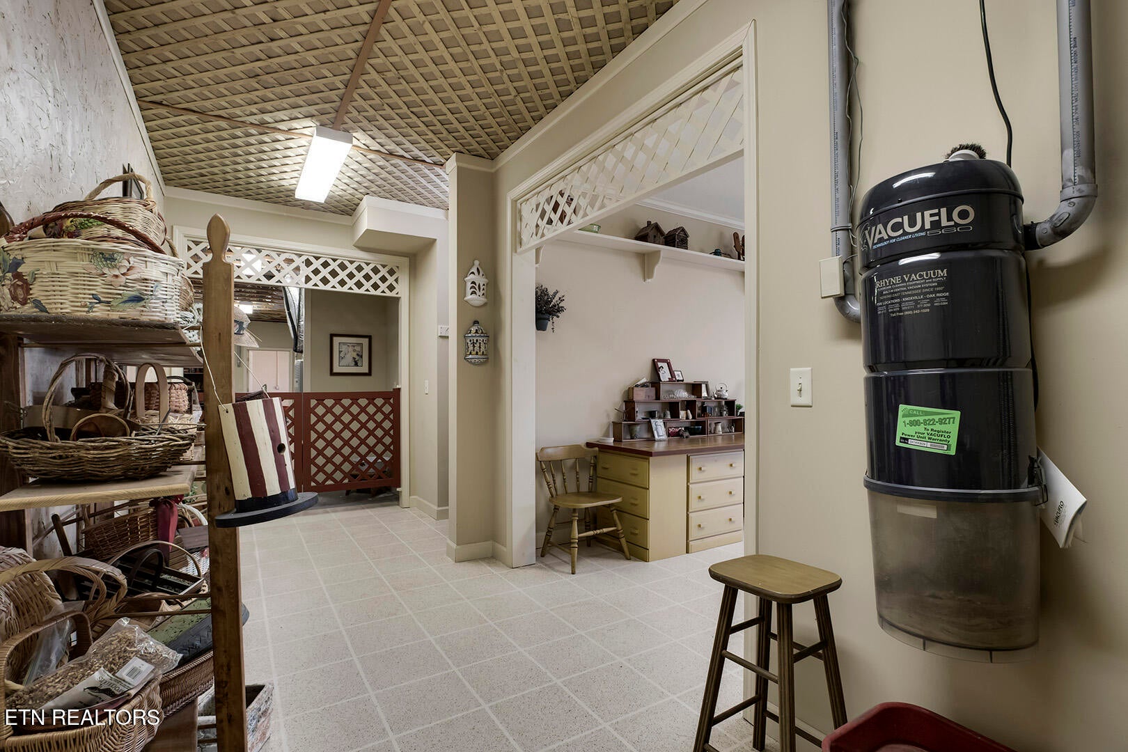 Vonore, Tennessee, 37885, United States, ,4 BathroomsBathrooms,Residential,Active,1731286