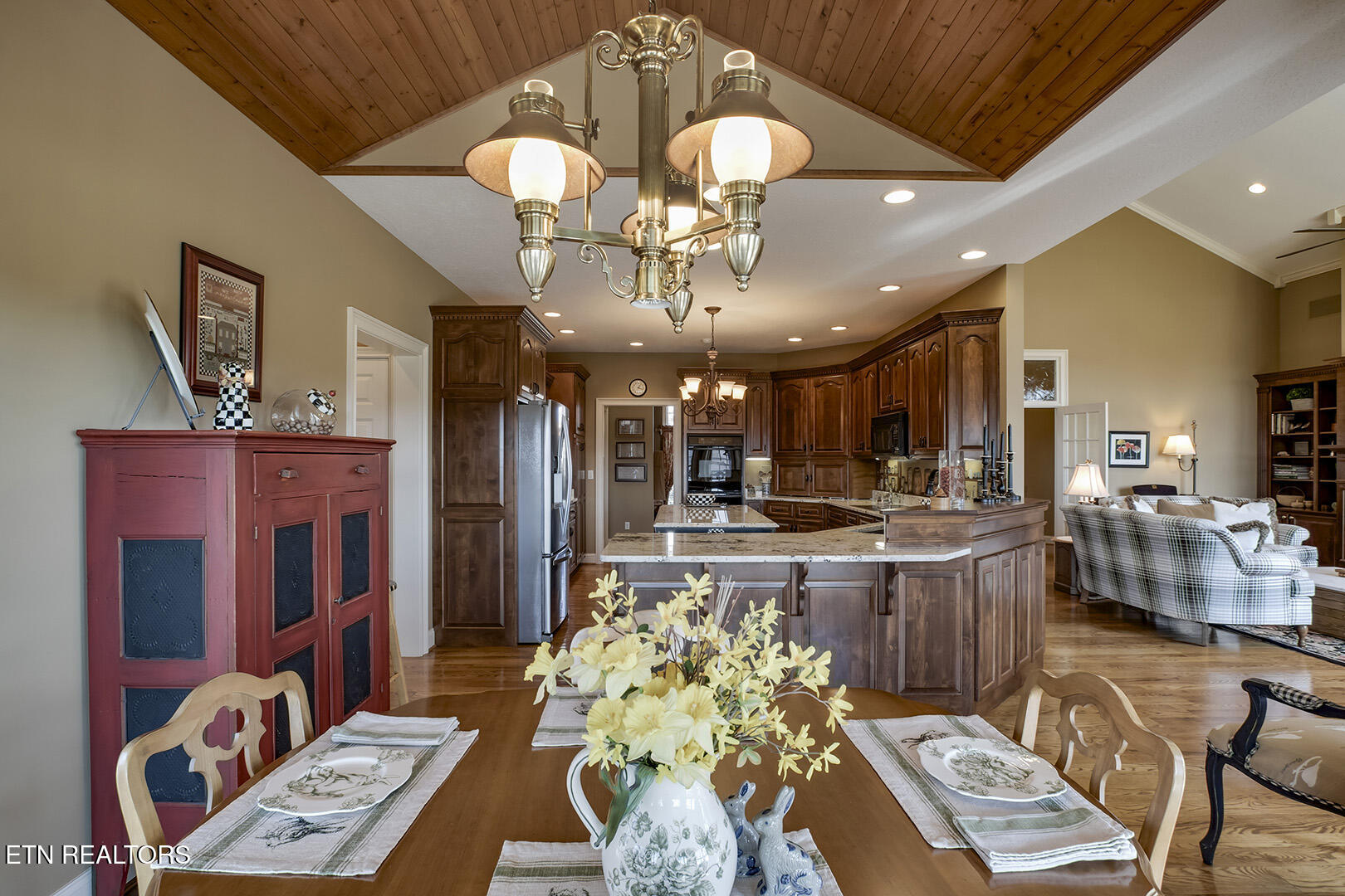 Vonore, Tennessee, 37885, United States, ,4 BathroomsBathrooms,Residential,Active,1731286