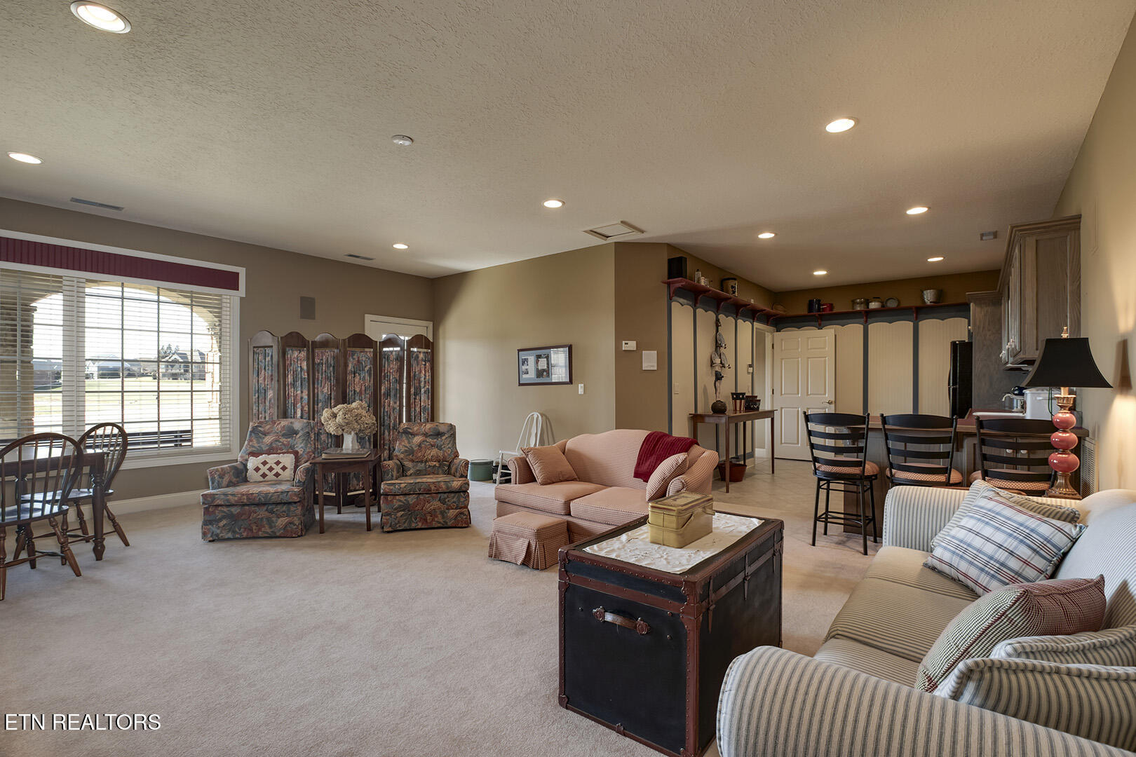 Vonore, Tennessee, 37885, United States, ,4 BathroomsBathrooms,Residential,Active,1731286