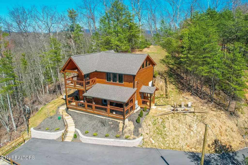 Photo of 763 Ski View Lane, Sevierville, TN 37876 (MLS # 1334625)