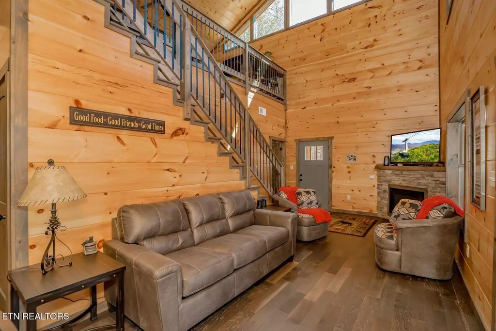 Photo of 763 Ski View Lane, Sevierville, TN 37876 (MLS # 1334625)