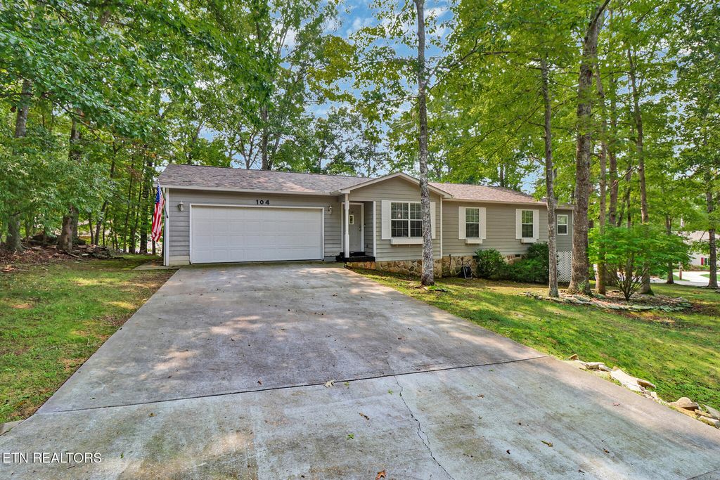 Photo of 104 Juniper Drive, Crossville, TN 38558 (MLS # 1314670)