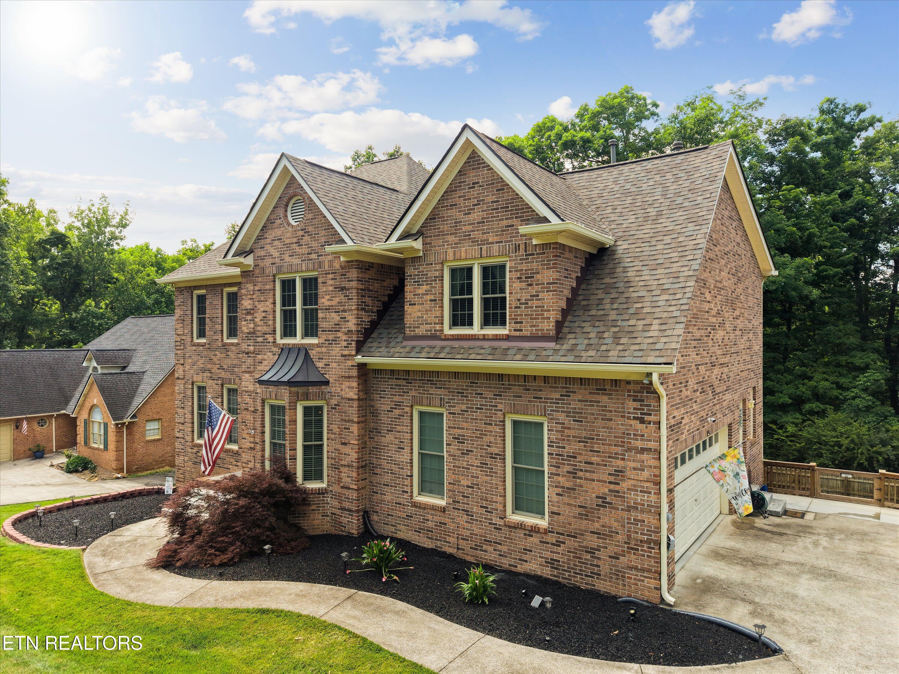 38 Palisades Pkwy