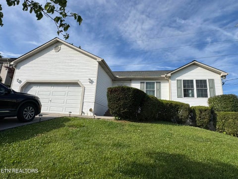 Photo of 4512 Castleman Lane, Knoxville, TN 37921 (MLS # 1344778)
