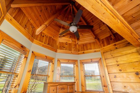 Tiny photo for 7835 E Lamar Alexander Pkwy, Townsend, TN 37882 (MLS # 1325429)