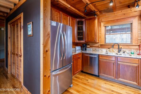 Tiny photo for 7835 E Lamar Alexander Pkwy, Townsend, TN 37882 (MLS # 1325429)