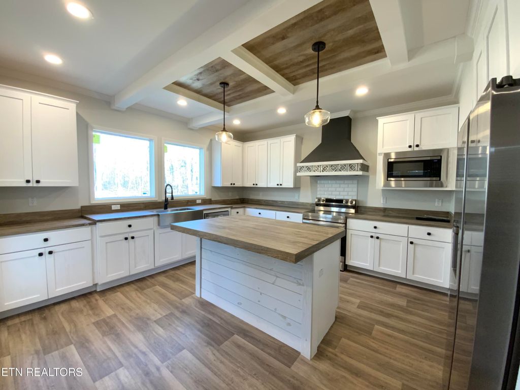 Photo of 436 Pilot Mountain Rd, Lancing, TN 37770 (MLS # 1322508)