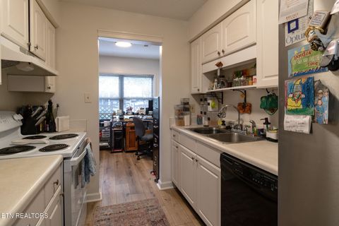 Tiny photo for 8400 Olde Colony Tr #70, Knoxville, TN 37923 (MLS # 1320282)