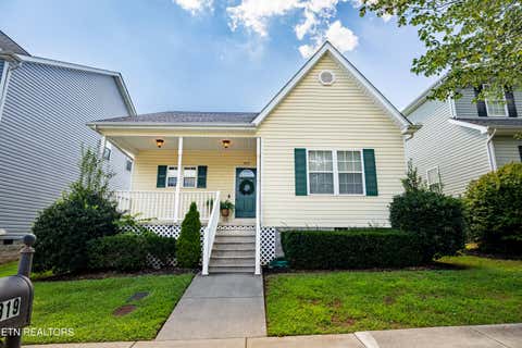 Photo of 819 Stratford Ave, Sweetwater, TN 37874 (MLS # 1352675)