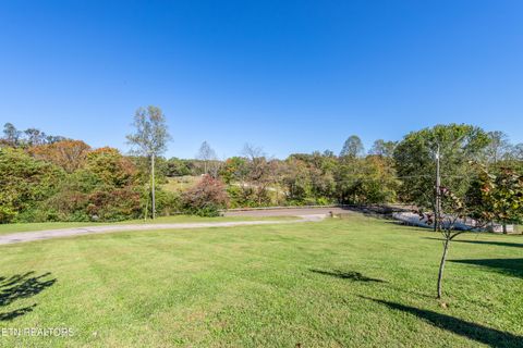 Tiny photo for 759 Laurel Rd, Clinton, TN 37716 (MLS # 1319254)