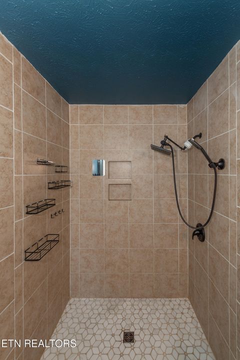 Tiny photo for 759 Laurel Rd, Clinton, TN 37716 (MLS # 1319254)