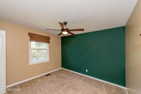 Tiny photo for 759 Laurel Rd, Clinton, TN 37716 (MLS # 1319254)