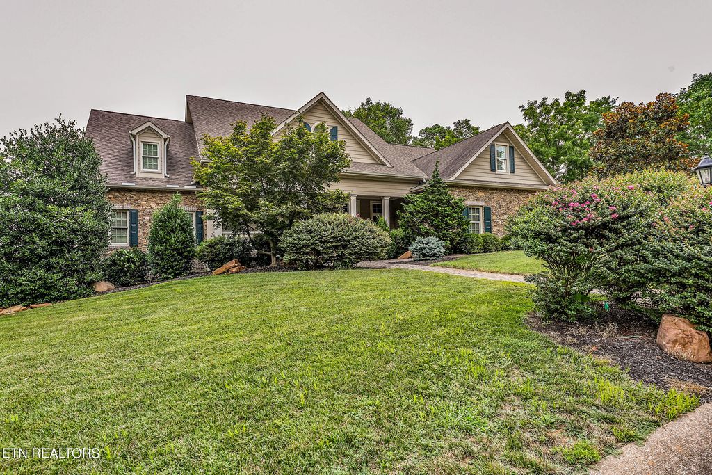 Photo of 45 Riverside Drive, Oak Ridge, TN 37830 (MLS # 1311058)