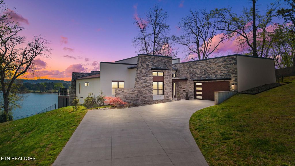 Photo of 731 Bowman Bend Rd, Harriman, TN 37748 (MLS # 1335407)