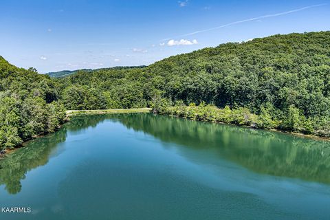 Photo of 748 Laurel Lake Circle, Madisonville, TN 37354 (MLS # 1336988)