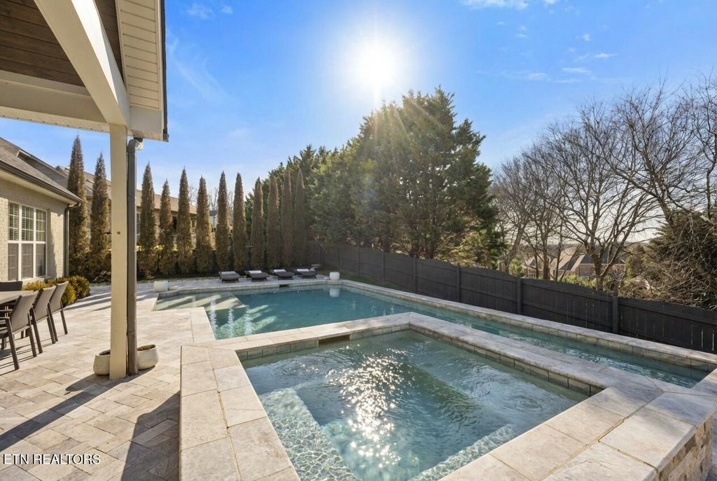 Photo of 1134 Potterstone Drive, Knoxville, TN 37922 (MLS # 1329052)