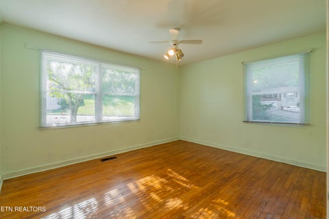 Tiny photo for 108 Alger Rd, Oak Ridge, TN 37830 (MLS # 1356012)