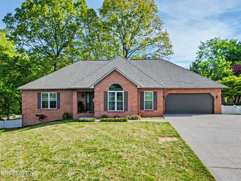 Photo of 113 Green Briar Circle, Maryville, TN 37803 (MLS # 1337165)
